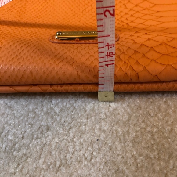 Steve Madden Clutch - Picture 14 of 15